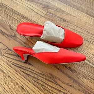 NWT DOEN ASHER MULE in Scarlet Satin size 35
